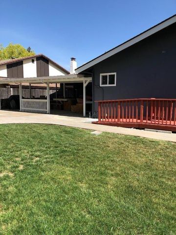 162 N Alamo Drive, Vacaville, CA 95688