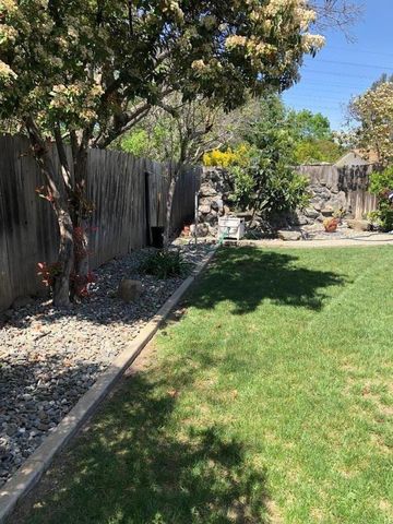 162 N Alamo Drive, Vacaville, CA 95688