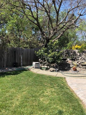 162 N Alamo Drive, Vacaville, CA 95688