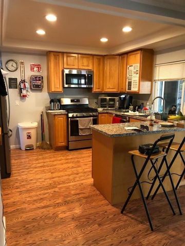 162 N Alamo Drive, Vacaville, CA 95688