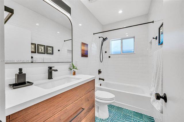 1337 SW 15th St, Miami, FL 33145