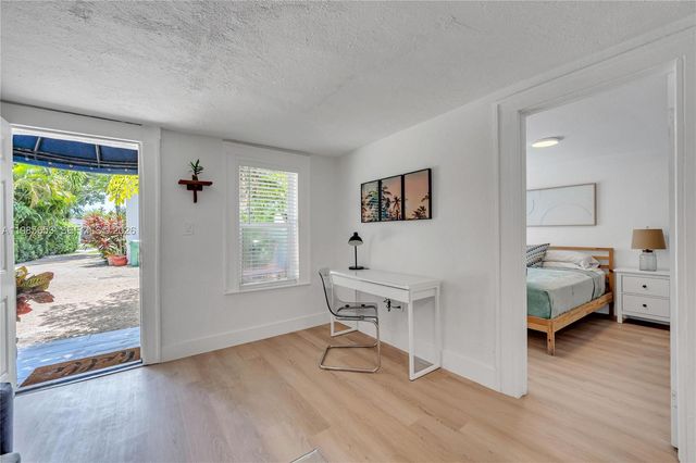 1337 SW 15th St, Miami, FL 33145