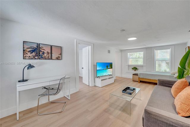 1337 SW 15th St, Miami, FL 33145