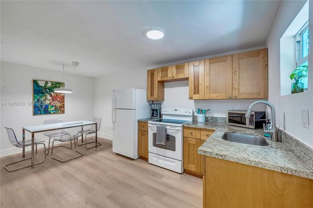 1337 SW 15th St, Miami, FL 33145