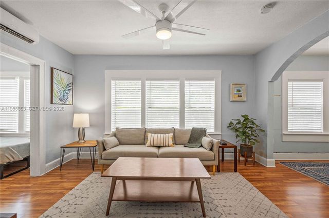 1337 SW 15th St, Miami, FL 33145