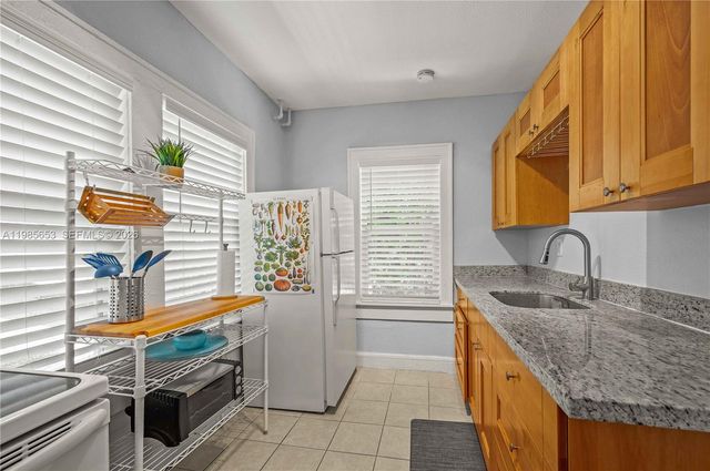 1337 SW 15th St, Miami, FL 33145