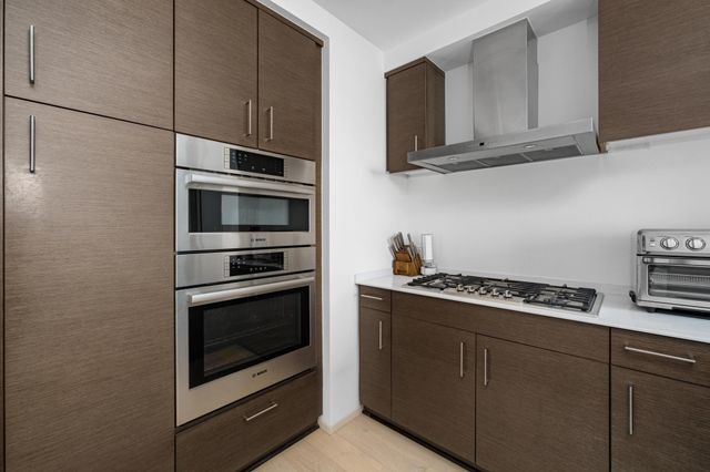 301 West Ave 3806, Austin, TX 78701