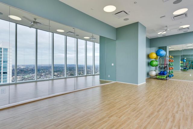 301 West Ave 3806, Austin, TX 78701