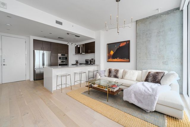 301 West Ave 3806, Austin, TX 78701