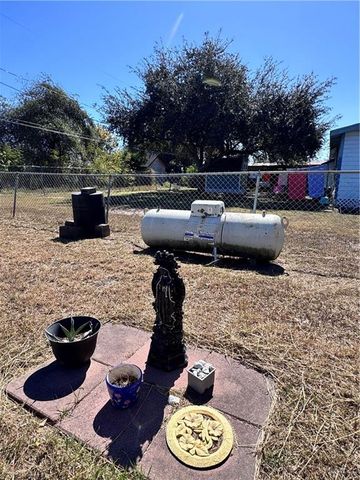 2403 S Louisiana Avenue, Weslaco, TX 78596