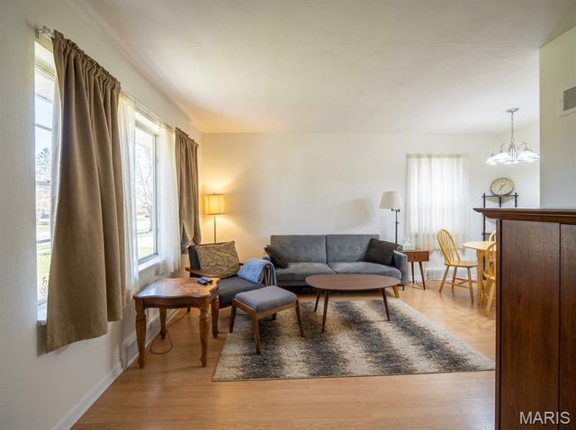 4649 Oregon Avenue, St Louis, MO 63111