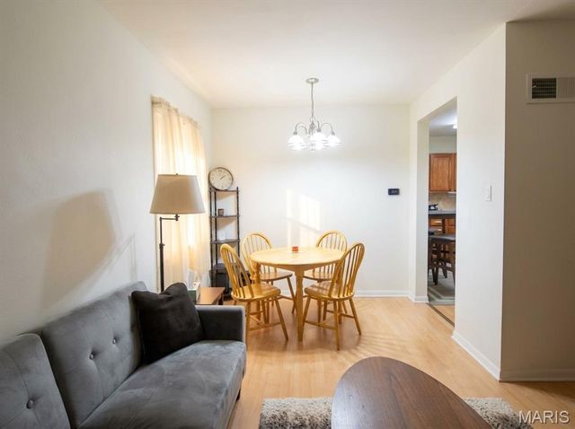 4649 Oregon Avenue, St Louis, MO 63111