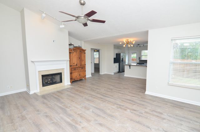 3637 Crossbrooke Dr, Nashville, TN 37221