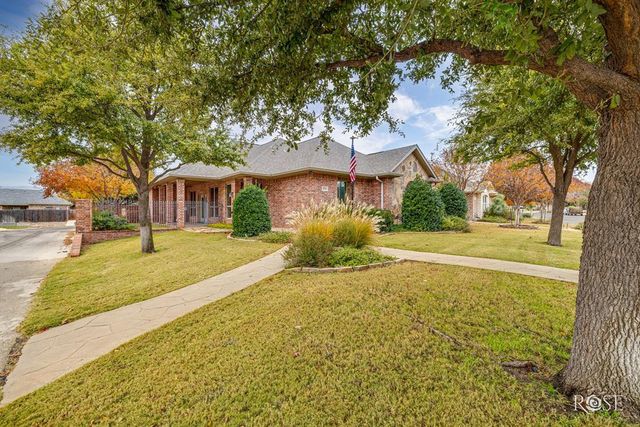 5533 Club Park Way, San Angelo, TX 76904