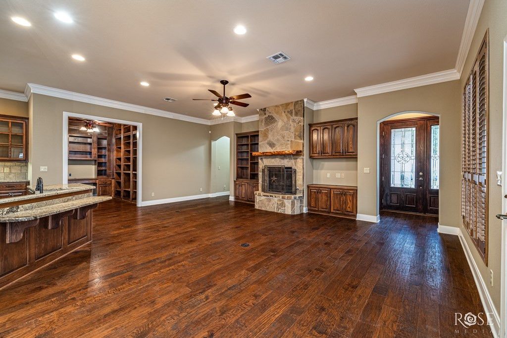Image 11 of property listing at 5533 Club Park Way, San Angelo, TX 76904