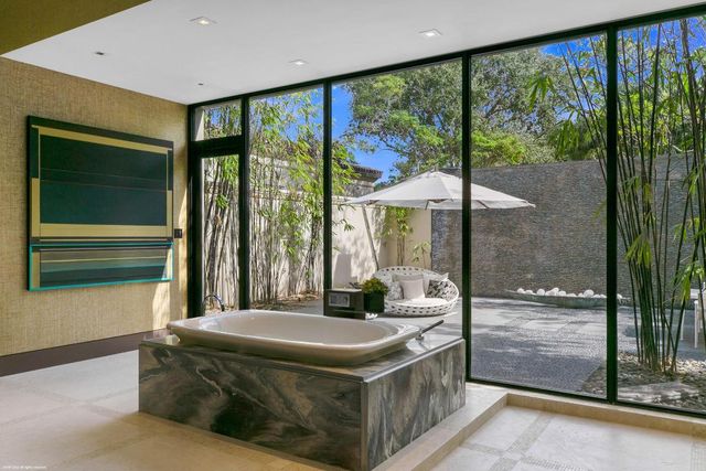 118 Bears Club Drive, Jupiter, FL 33477