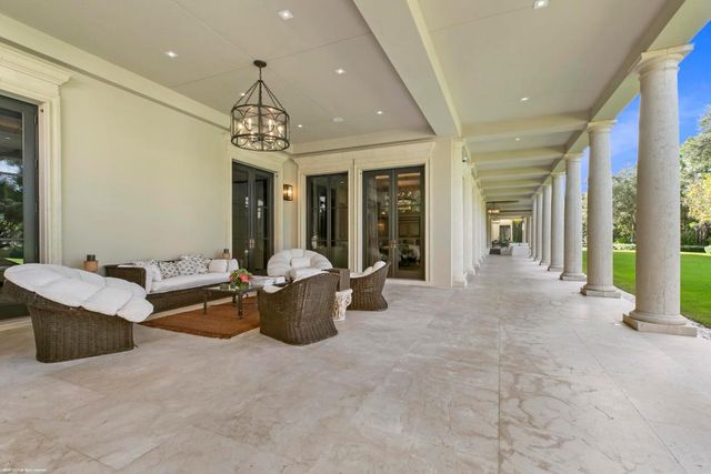 118 Bears Club Drive, Jupiter, FL 33477