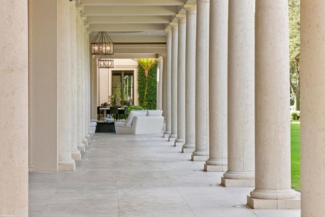 118 Bears Club Drive, Jupiter, FL 33477