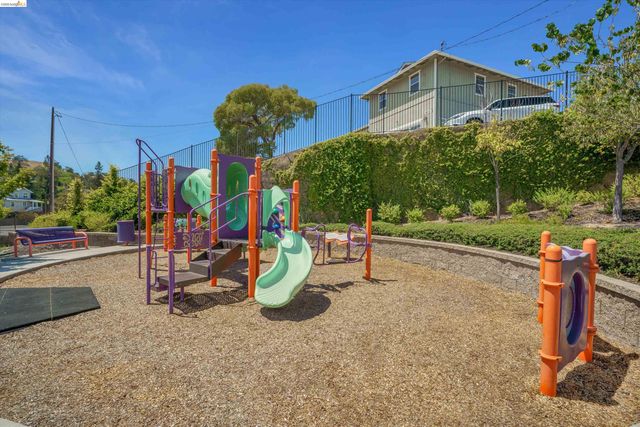 737 Katydid Ct, Martinez, CA 94553