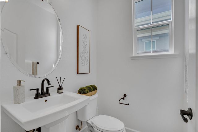 737 Katydid Ct, Martinez, CA 94553
