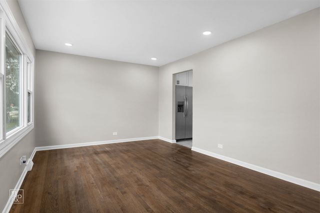 10854 Lyman Avenue, Chicago Ridge, IL 60415