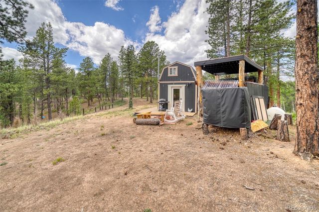 2927 Pathfinder Road, Florissant, CO 80816