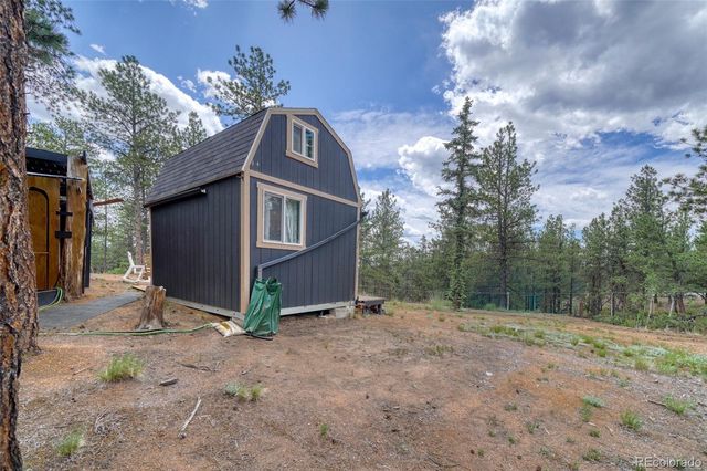 2927 Pathfinder Road, Florissant, CO 80816
