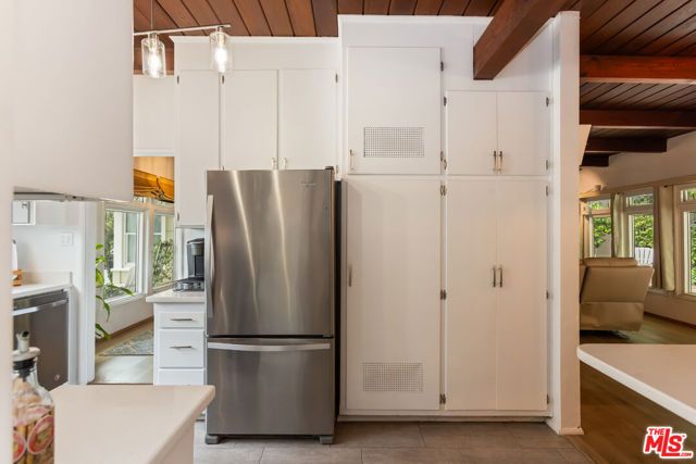 5283 Thornburn Street, Los Angeles, CA 90045