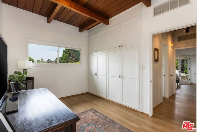 5283 Thornburn Street, Los Angeles, CA 90045