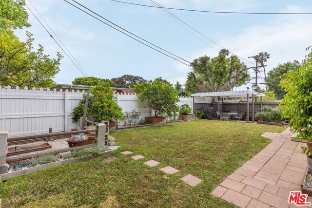 5283 Thornburn Street, Los Angeles, CA 90045