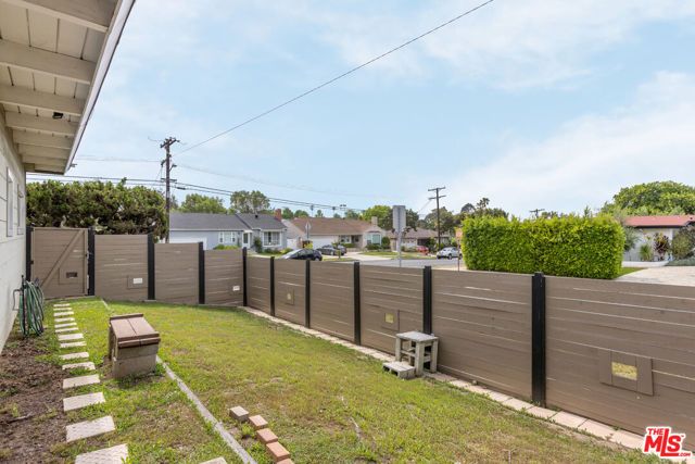 5283 Thornburn Street, Los Angeles, CA 90045