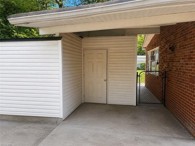 1029 Mineola DR, Virginia Beach, VA 23464
