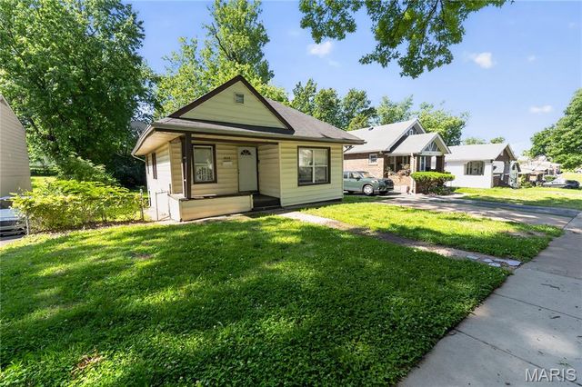 8316 Garfield Avenue, Vinita Park, MO 63114