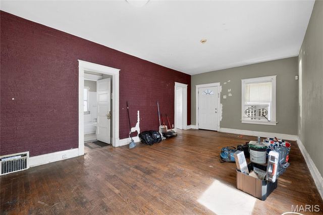 8316 Garfield Avenue, Vinita Park, MO 63114