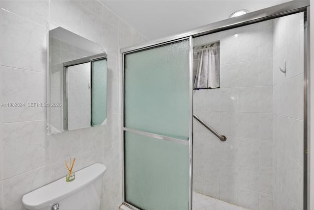 3181 SW 13th St 416, Miami, FL 33145