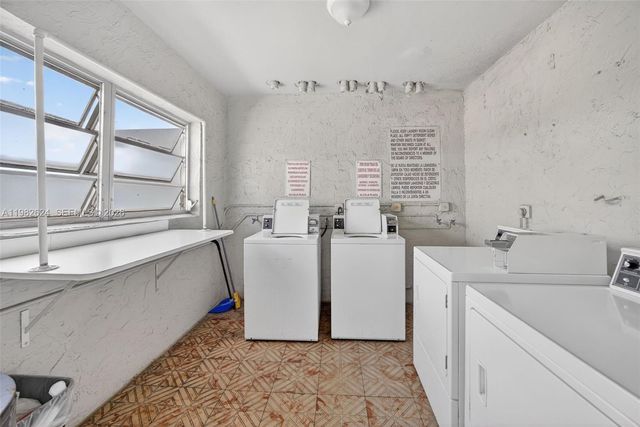 3181 SW 13th St 416, Miami, FL 33145