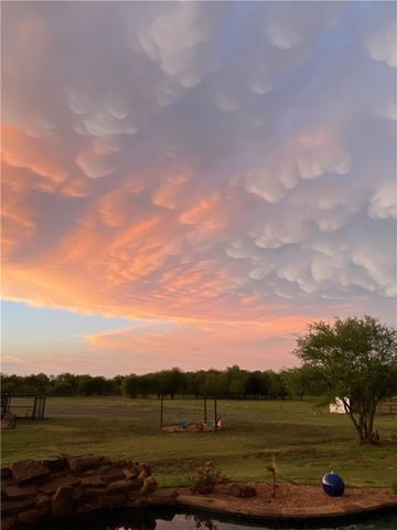 628 Wildflower, Mcgregor, TX 76657