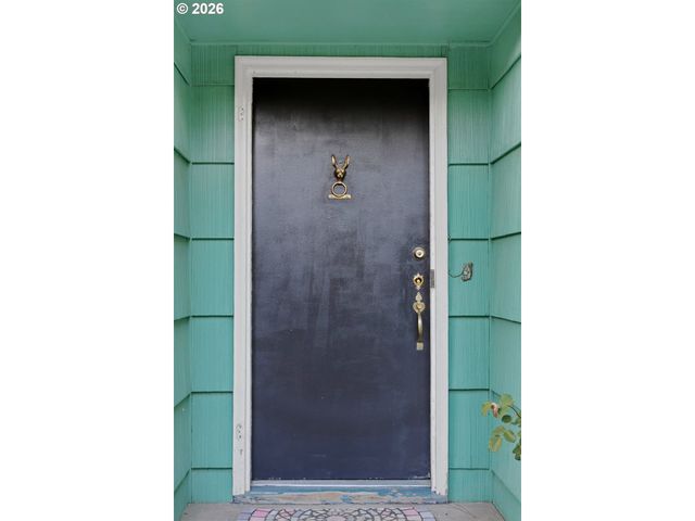 1911 Sw MARIGOLD St, Portland, OR 97219