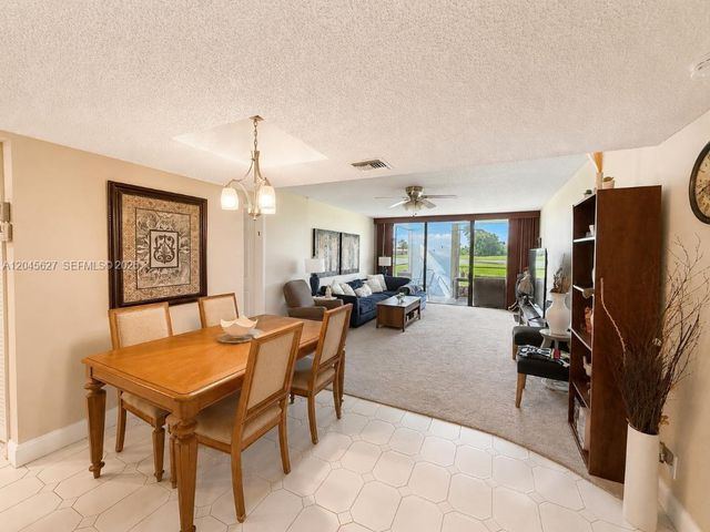 16325 Golf Club Rd 111, Weston, FL 33326