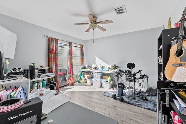 1547 Prairie Grove Drive, Houston, TX 77077