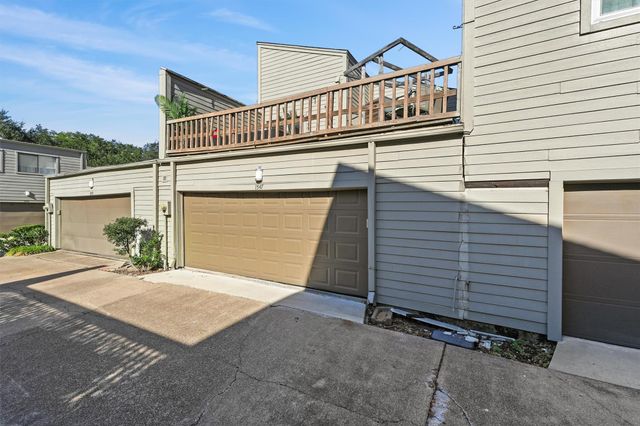 1547 Prairie Grove Drive, Houston, TX 77077