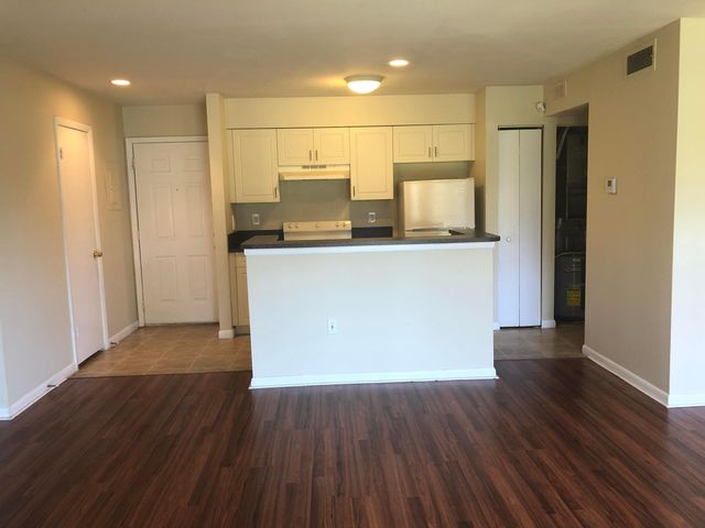 4855 Via Palm Lakes 910, West Palm Beach, FL 33417