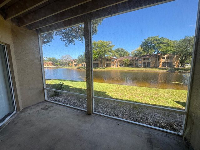 4855 Via Palm Lakes 910, West Palm Beach, FL 33417