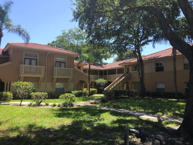 4855 Via Palm Lakes 910, West Palm Beach, FL 33417