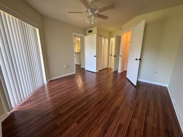 4855 Via Palm Lakes 910, West Palm Beach, FL 33417