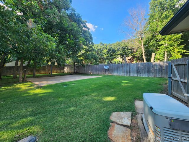 5101 E 79th Street, Tulsa, OK 74136