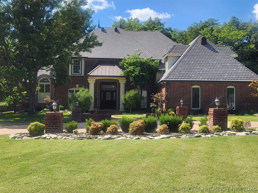 5101 E 79th Street, Tulsa, OK 74136