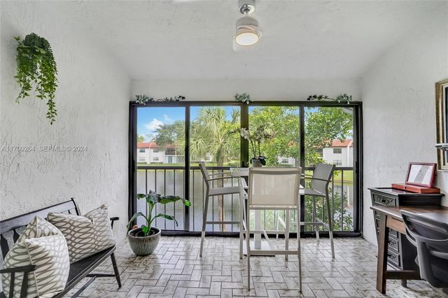 21364 Cypress Hammock Drive 1H, Boca Raton, FL 33428