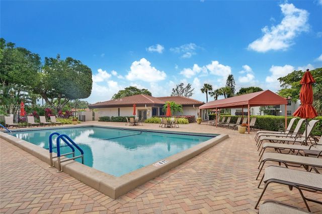 21364 Cypress Hammock Drive 1H, Boca Raton, FL 33428