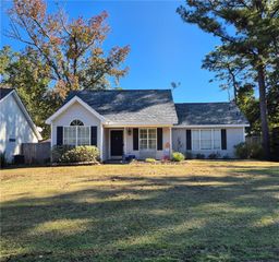 821 Copperfield W Drive, Mobile, AL 36608